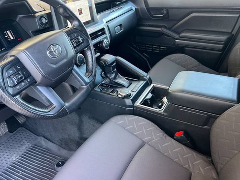 Certified 2025 Toyota Tacoma SR5 AWD/4WD image 13