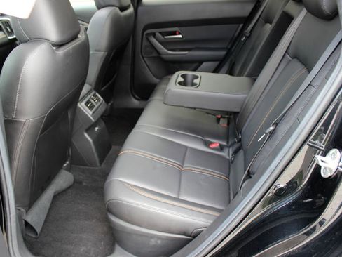 Used 2025 MAZDA CX-50 AWD 2.5 Hybrid w/ Premium Pkg image 16