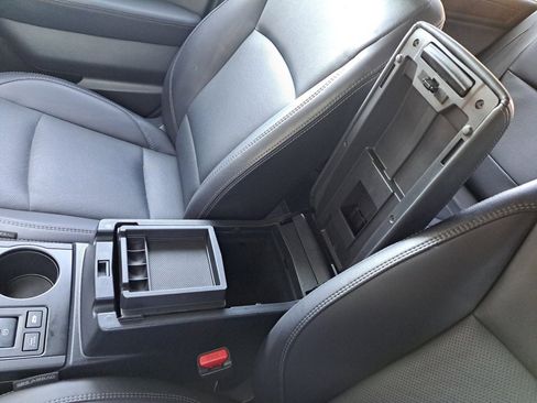 Used 2018 Subaru Outback 2.5i Limited image 34