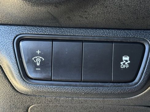 Used 2024 Kia Forte LXS image 25