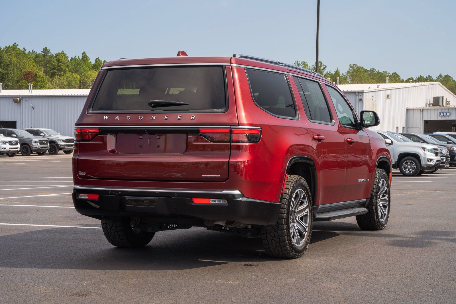 Used 2022 Jeep Wagoneer Series III RWD image 7