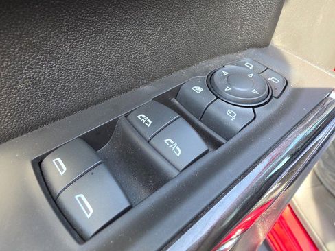 Used 2021 Chevrolet Silverado 1500 LTZ AWD/4WD image 35