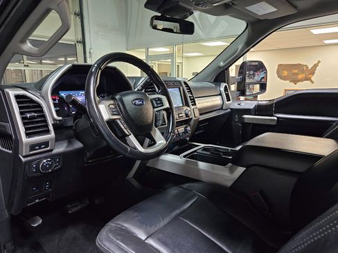 Used 2021 Ford F250 Lariat w/ Tremor Off-Road Package image 21