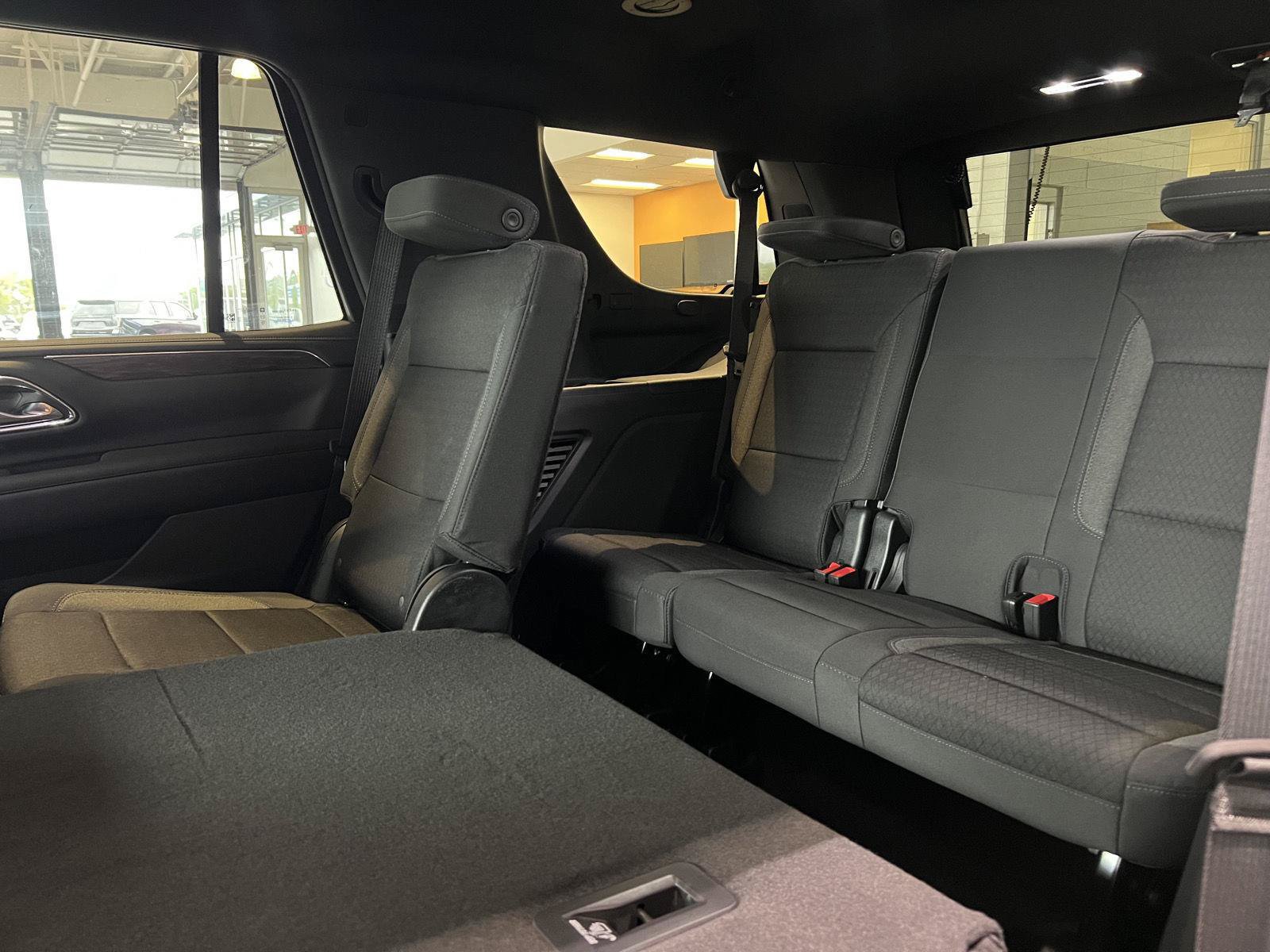 Used 2023 Chevrolet Tahoe LS AWD/4WD image 18