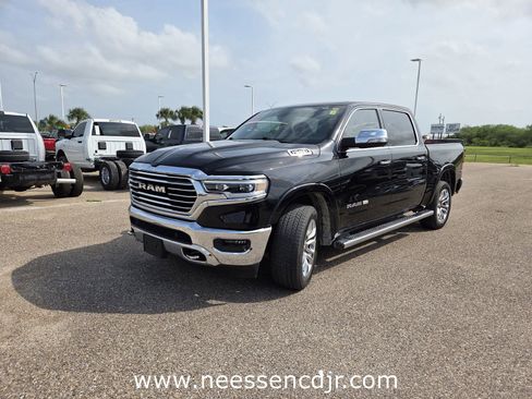 Used 2019 RAM 1500 Limited AWD/4WD image 3