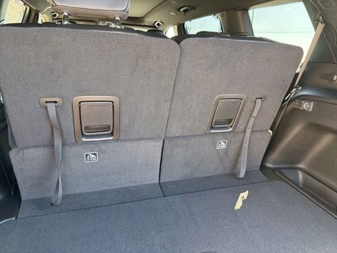 New 2025 Jeep Grand Cherokee L Limited w/ Luxury Tech Group II image 24