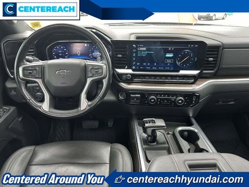 Used 2022 Chevrolet Silverado 1500 RST AWD/4WD image 11