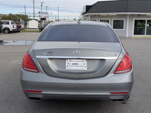 Used 2015 Mercedes-Benz S 550 4dr Sdn S 550 4MATIC image 4