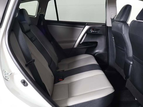 Used 2018 Toyota RAV4 Limited w/ Advanced Technology Package image 31