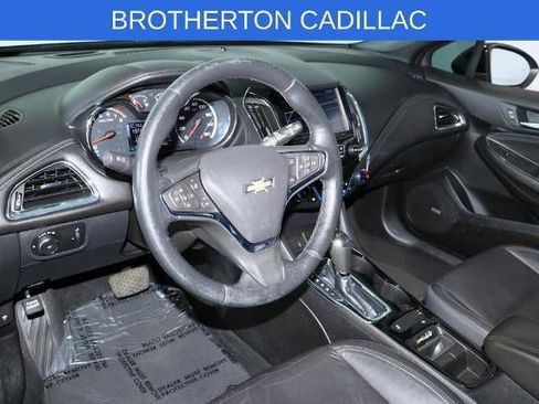 Used 2017 Chevrolet Cruze Premier FWD image 28