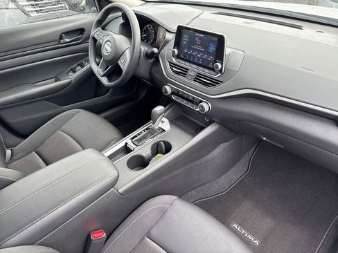 Certified 2025 Nissan Altima 2.5 S image 18