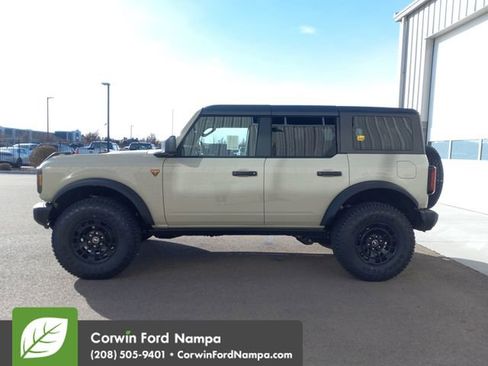 New 2026 Ford Bronco Badlands image 6