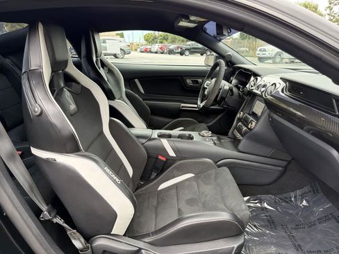 Used 2020 Ford Mustang Shelby GT500 w/ Technology Package image 30