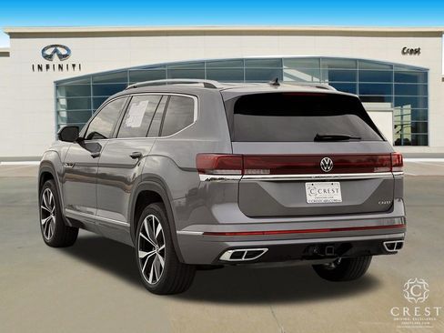 Used 2024 Volkswagen Atlas SEL Premium R-Line image 7