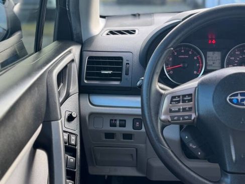 Used 2015 Subaru Forester 2.5i w/ Alloy Wheel Package image 14