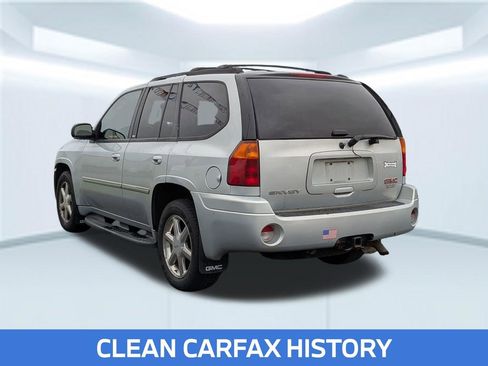 Used 2008 GMC Envoy SLT w/ Sun And 6-Disc Cd Package AWD/4WD image 2