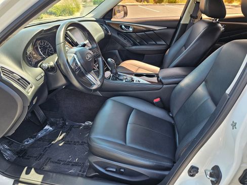 Used 2019 INFINITI Q50 Luxe RWD image 16