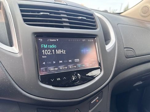 Used 2016 Chevrolet Trax LS AWD/4WD image 30