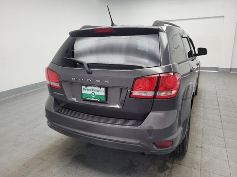 Used 2017 Dodge Journey SXT w/ Blacktop Package FWD image 7