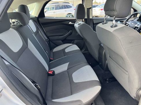 Used 2012 Ford Focus SE image 17