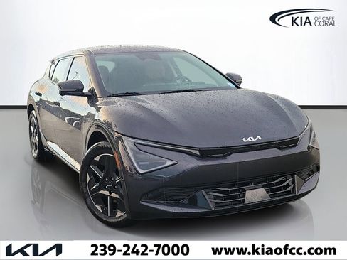 New 2026 Kia EV6 Wind RWD image 1