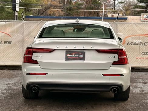 Used 2019 Volvo S60 T6 Momentum image 10