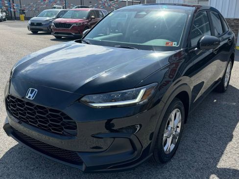 Used 2024 Honda HR-V LX image 3