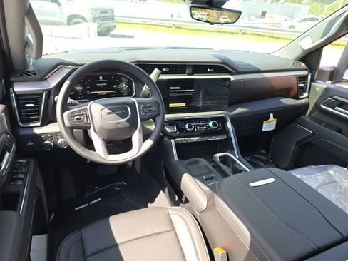 New 2026 GMC Sierra 2500 Denali w/ Denali Reserve Package image 6