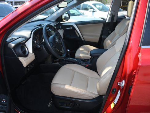 Used 2015 Toyota RAV4 Limited w/ Technology Package image 8