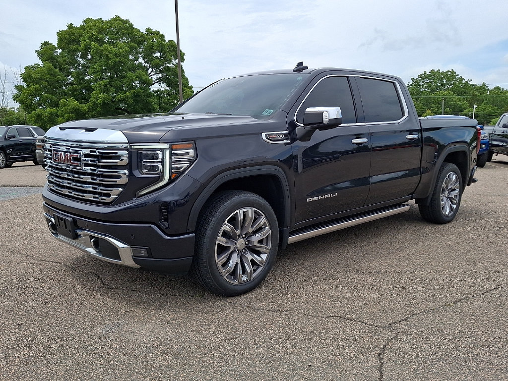 Used 2023 GMC Sierra 1500 Denali w/ Denali Reserve Package AWD/4WD image 6