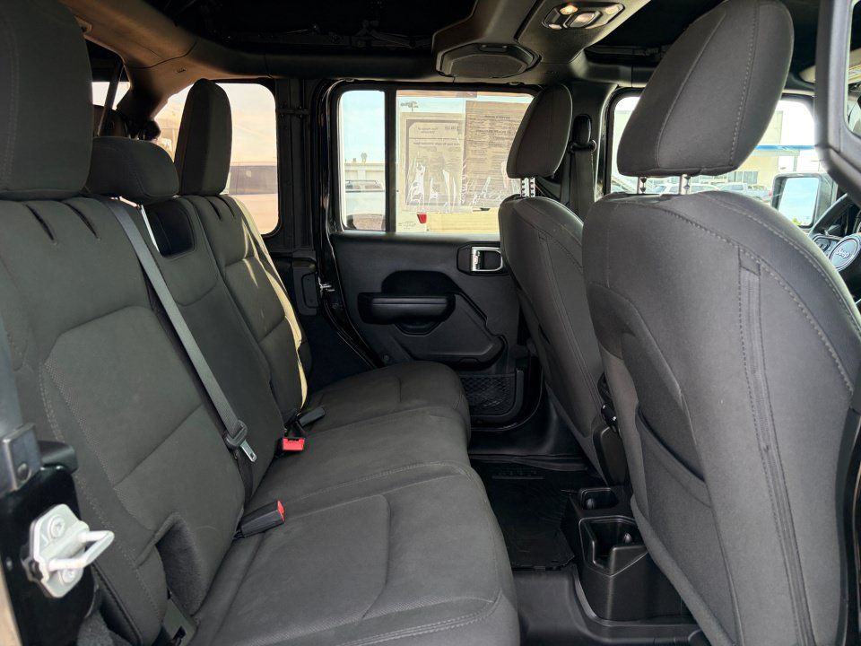 Used 2020 Jeep Wrangler Unlimited Sport AWD/4WD image 33