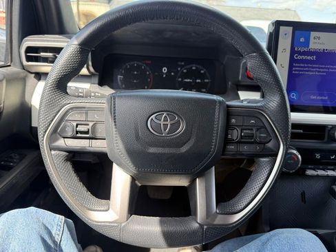 Used 2024 Toyota Tacoma TRD Off-Road image 10