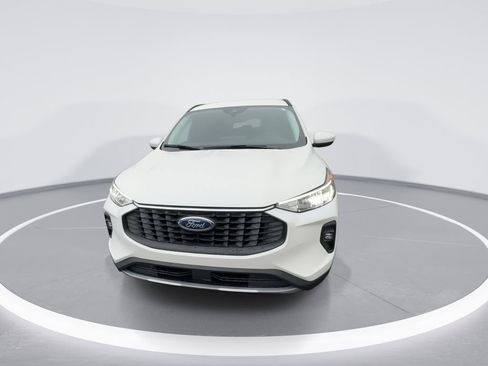 New 2026 Ford Escape SE FWD image 3