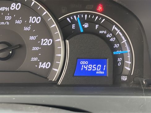 Used 2012 Toyota Camry LE FWD image 15
