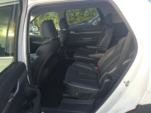 Used 2024 Hyundai Palisade SEL image 16