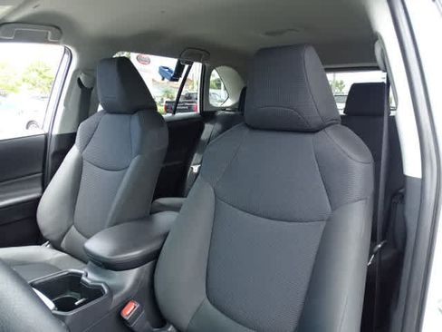 Certified 2025 Toyota RAV4 LE AWD/4WD image 19