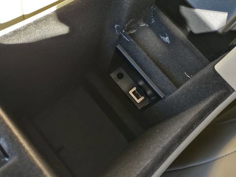 Used 2016 Volvo S60 T5 Inscription Platinum image 17