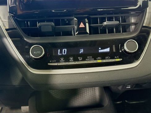 Certified 2025 Toyota Corolla LE FWD image 17