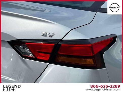 Used 2023 Nissan Altima 2.5 SV FWD image 11