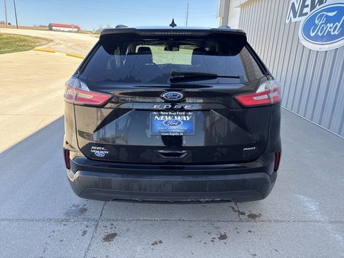 Used 2022 Ford Edge SEL w/ Sport Appearance Package image 6