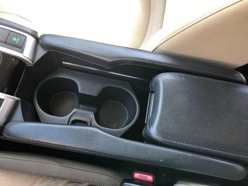 Used 2016 Honda Civic EX-L image 28