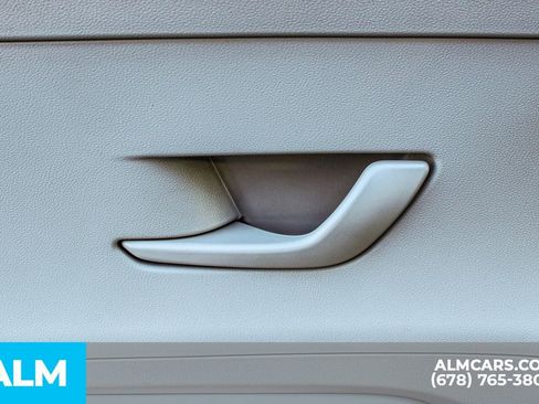 Used 2025 Hyundai Kona SEL image 39