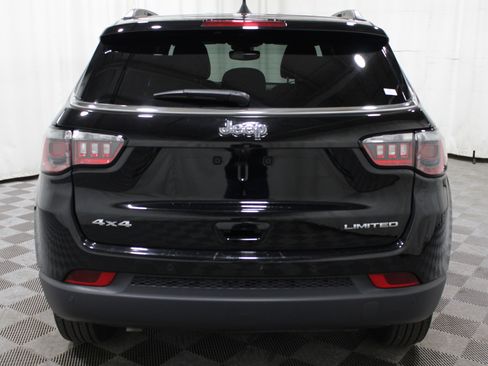 Used 2025 Jeep Compass Limited AWD/4WD image 29