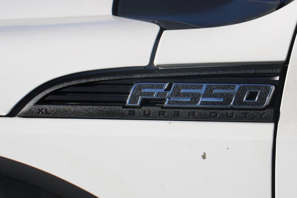Used 2016 Ford F550 2WD Crew Cab Super Duty image 41