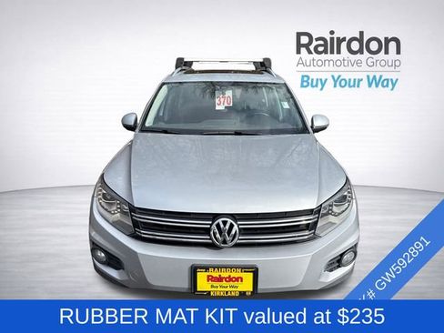 Used 2016 Volkswagen Tiguan SE image 2