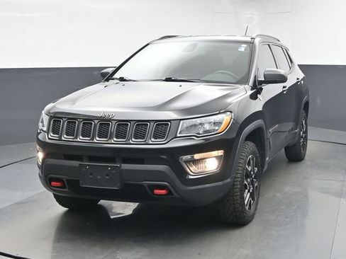 Used 2020 Jeep Compass Trailhawk image 3