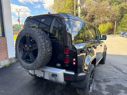 Used 2020 Land Rover Defender 110 HSE image 7