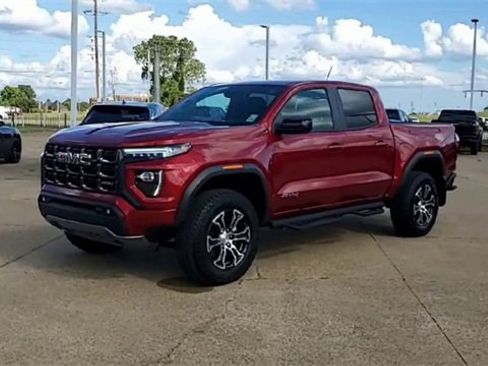 Certified 2024 GMC Canyon AT4 w/ AT4 Premium Package image 4