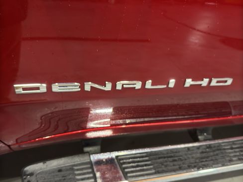Used 2020 GMC Sierra 3500 Denali w/ Denali Ultimate Package AWD/4WD image 10