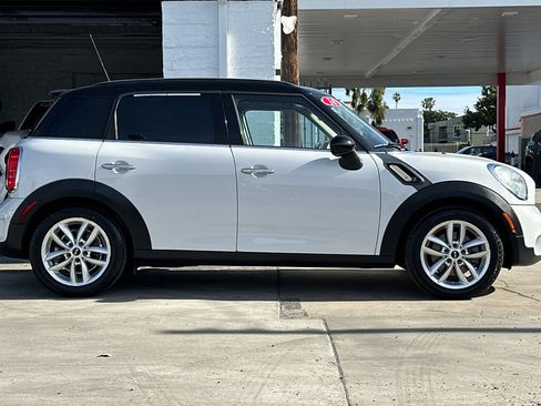 Used 2014 MINI Cooper Countryman S image 3